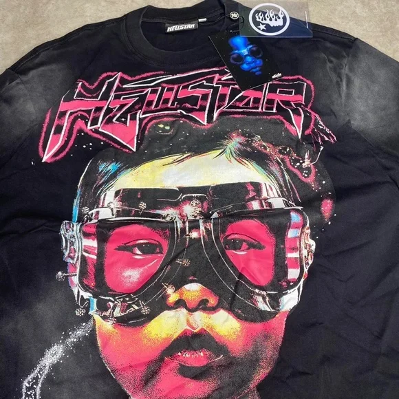 Hellstar Men's Black and Pink Goggles T-shirt Size Medium - Picture 2 of 5